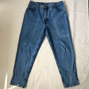 Vintage Levi’s 551 Relaxed Fit Jeans